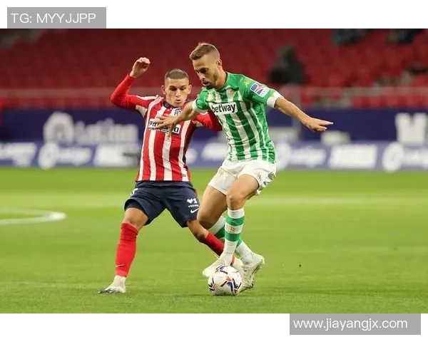 西甲精彩对决国米大胜里昂五球狂潮引发全场欢呼